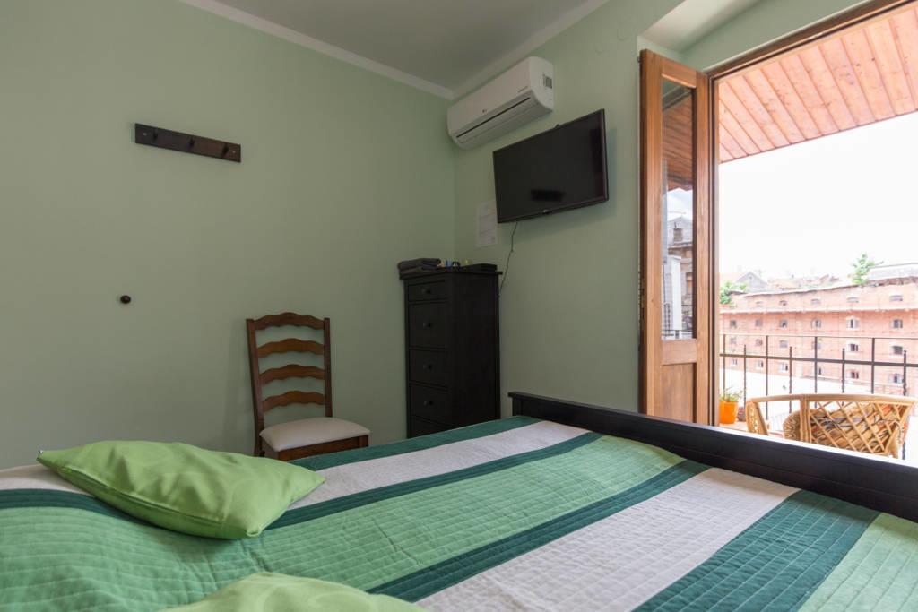Hostel Kvarner- Private Rooms & Dorms Rijeka Exterior photo